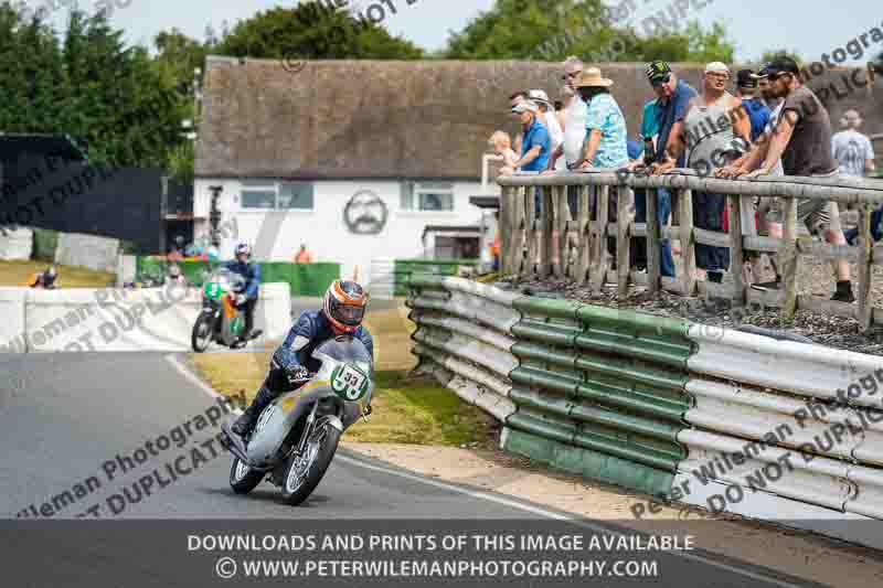 Vintage motorcycle club;eventdigitalimages;mallory park;mallory park trackday photographs;no limits trackdays;peter wileman photography;trackday digital images;trackday photos;vmcc festival 1000 bikes photographs